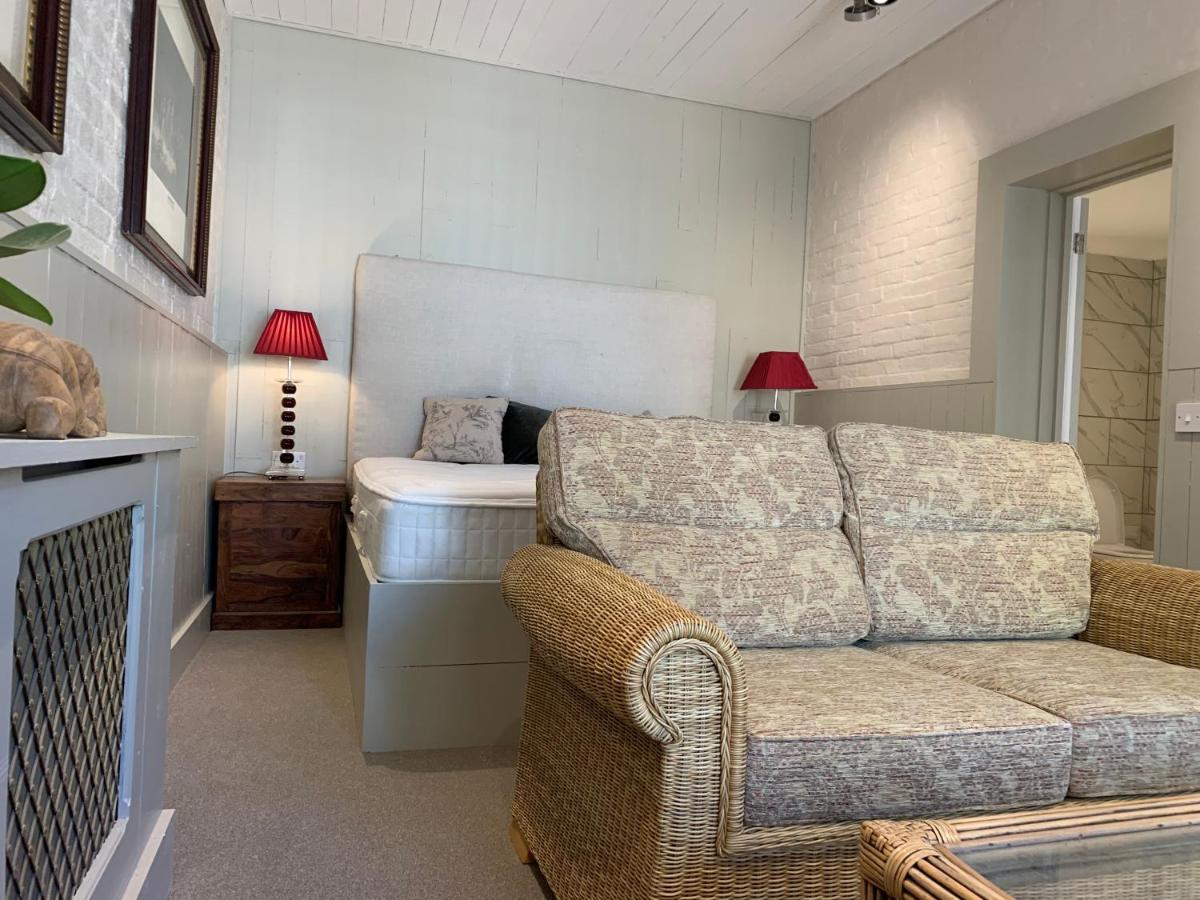 Cedar House Boutique B&B Burton  Екстер'єр фото